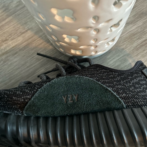 AUTHENTIC-Adidas Yeezy Boost - Size 11  - PREOWNED - Picture 3 of 9